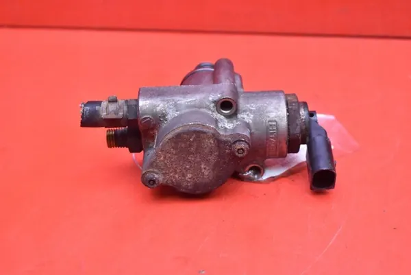 Bränslepump 03H127025E Skoda Superb 2 II 3.6 FSI 08-13 image 6