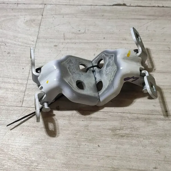 Framdörr gångjärn vänster OEM 28934 - Dacia Jogger image 2