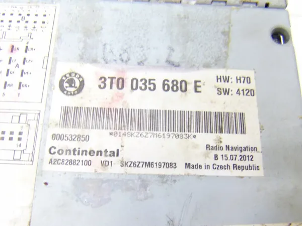 Radio Skoda Superb II OEM 3T0035680E Lecteur CD/SD image 4