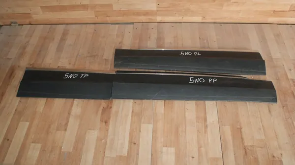 Side Trim VW Tiguan 5NA Left image 5