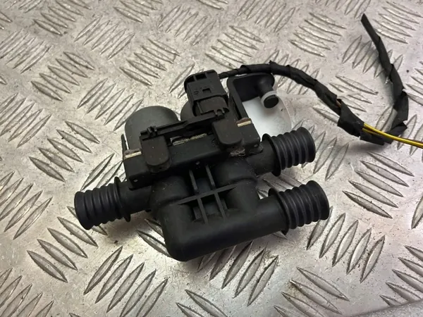 Kühlmittelsteuerventil BMW X6 F16 2018 OEM 6910544 image 4