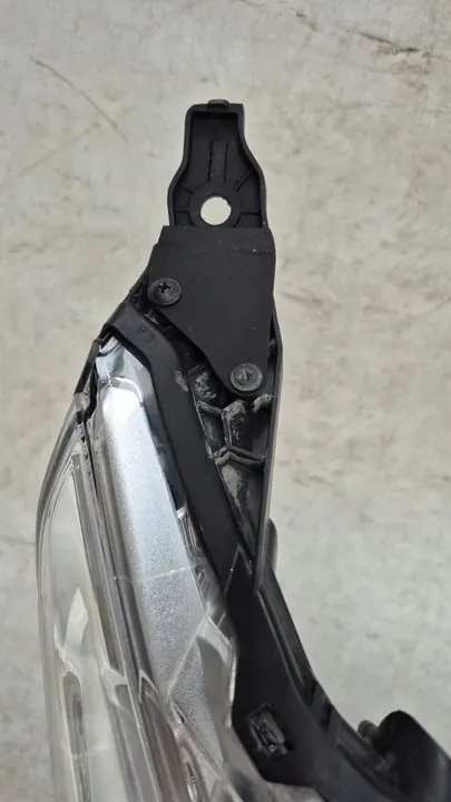 PEUGEOT 208 I 1 LIFT 15-19 Voorste Rechte Lamp image 5