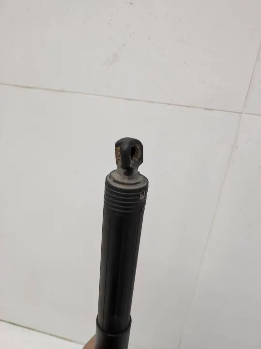 Amortiguador de portón OEM 3G9827851A para VW Passat B8 image 4