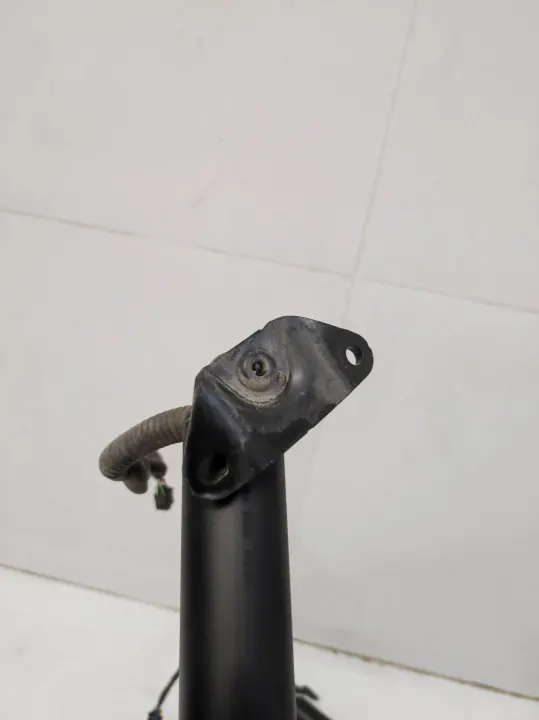 Amortiguador de portón OEM 3G9827851A para VW Passat B8 image 6