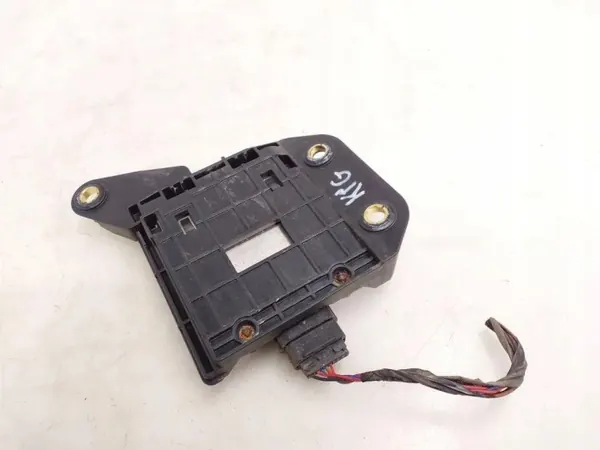 Capteur d'angle mort Nissan OE 284K1HV00A d'occasion image 3
