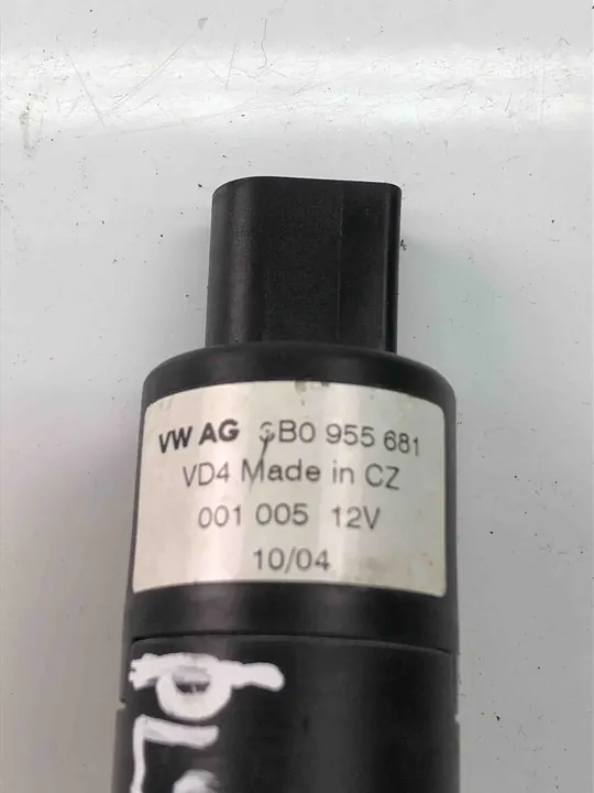 Tuulilasinpesupumppu VW POLO (9N_) 3B0955681 image 4
