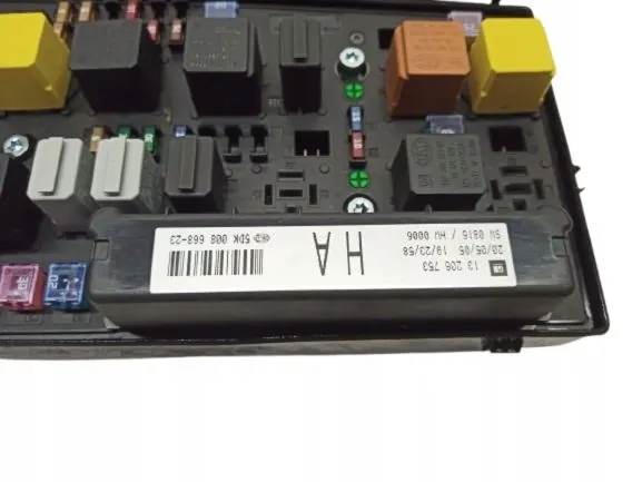 Opel Astra H Säkerhetsbox OEM 13206753 - Begagnad image 3