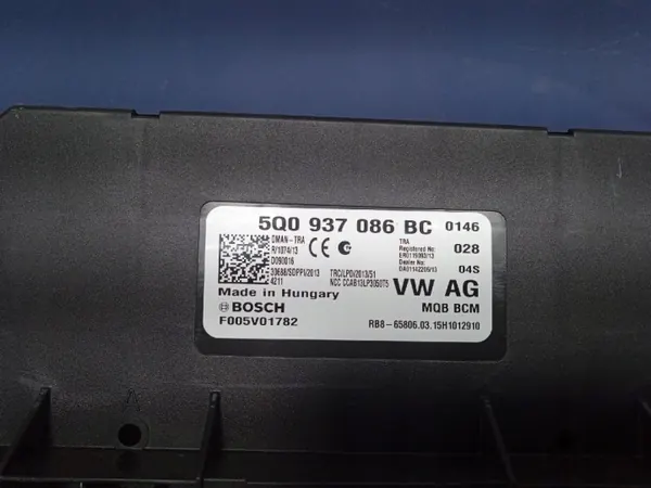 VW Passat B8 Comfortmodule 5Q0937086BC image 5