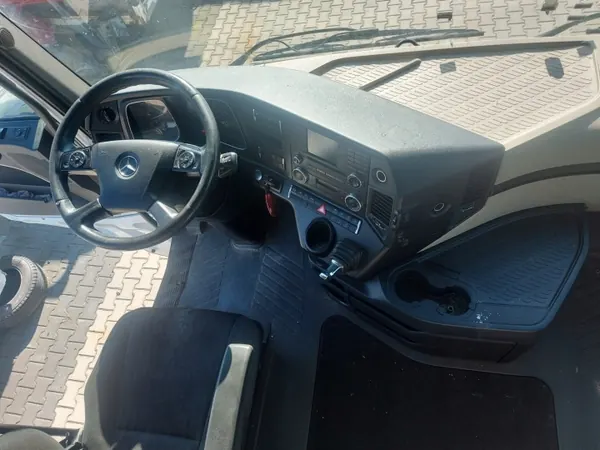 Komplett hytt OEM för Mercedes Actros MP4 Streamspace 2013 image 4