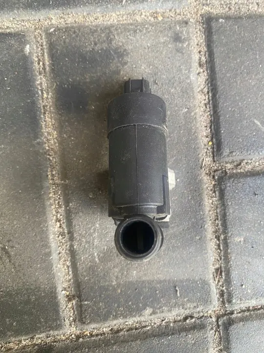 FORD FOCUS MK3 Windshield Washer Motor BV6117K624-BC image 2