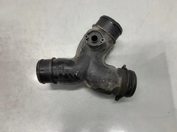 Audi Q7 Intercooler-pijp OEM 4L0145795 - Gebruikt image 4