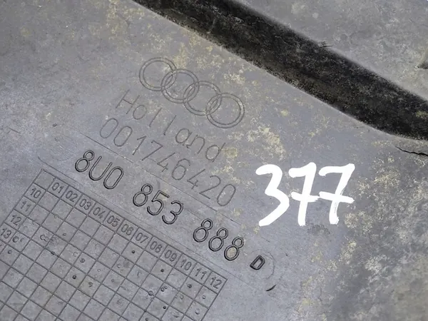 Front Right Wheel Arch Audi Q3 8U image 5