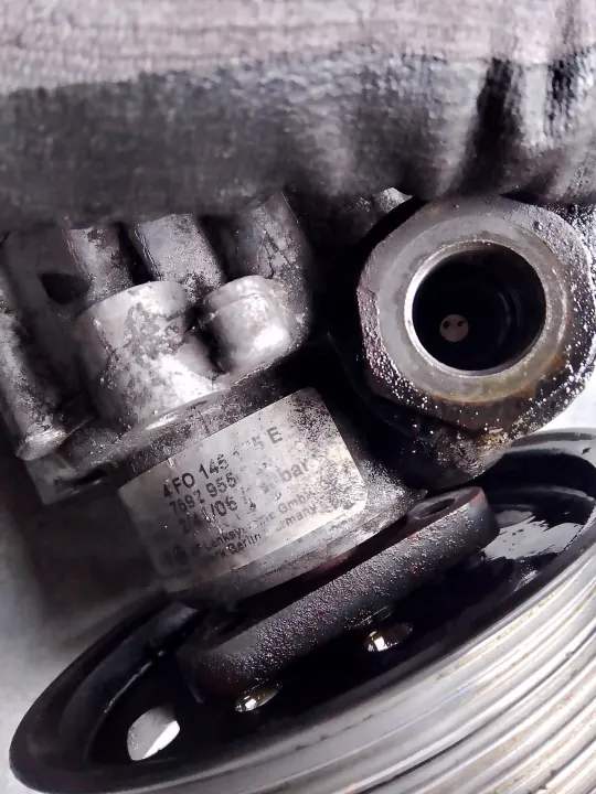 Servopumpe Audi A6 2.0 TDI 4F0145155E image 4