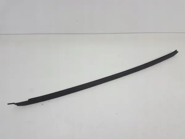 BMW X6 F16 Voorlinker Raamprofiel OEM 12822177038 image 2