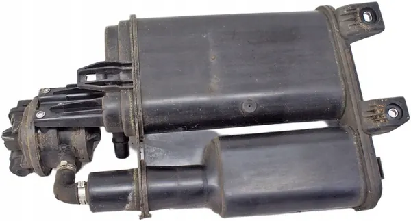 UP295 Audi Q3 I 8U 2.0TFSI Filtre à Carbone 3C0201797D image 1