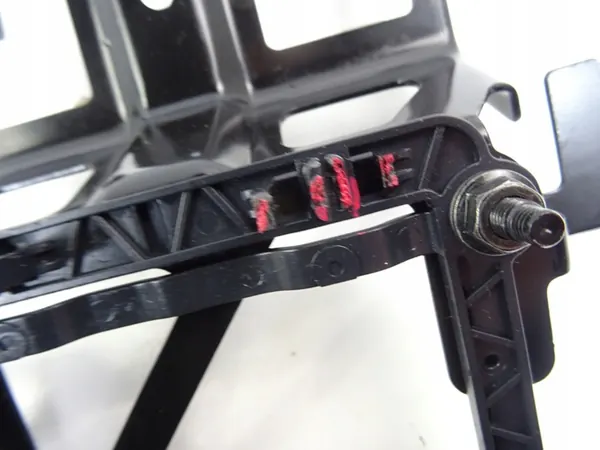 Nissan X-Trail IV T33 Suporte de Radar Frontal OEM H1070500E00 image 3