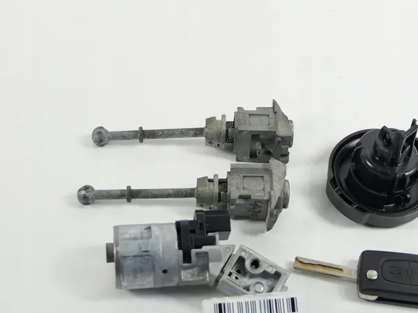 Cylindre de serrure de clé d'allumage et bouchon de carburant Peugeot 3008 I image 2