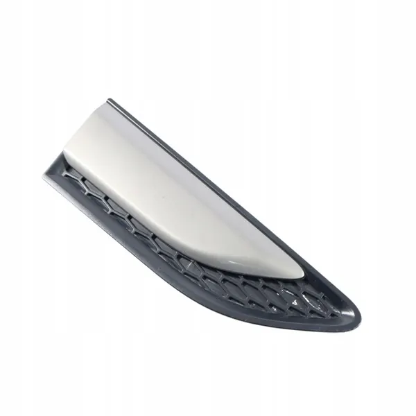FK72-280B10-A Framhöger Stänkskärm Luftintag - Land Rover image 7