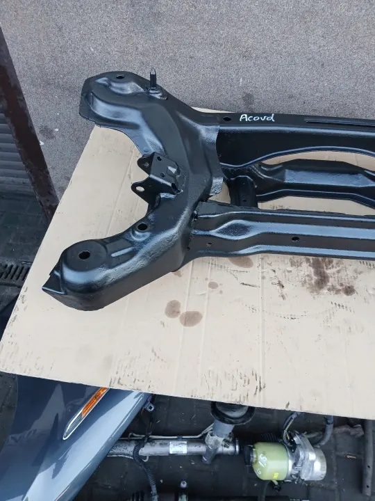 OEM SANKI BELKA ŁAWA TRAWER TYŁ bakbalk för Honda Accord VII image 9