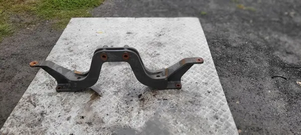 Perävaunu-akselituki OEM A9573270841 - Mercedes Econic image 3