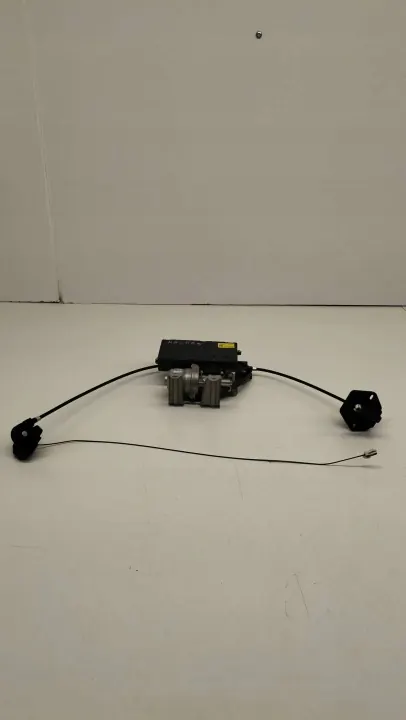 Motor de puerta corredera derecha Mazda 5 2012 OEM C515723LYA image 2