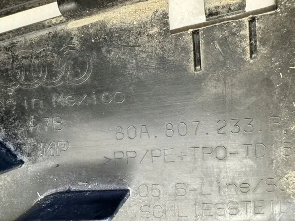 Stoßstangenplattenabdeckung Audi Q5 OEM 80A807233B image 5