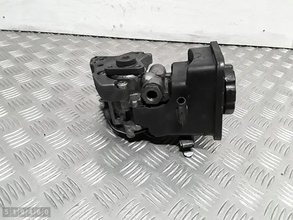 Pompe de direction assistée BMW E39 OEM 2247556 - Occasion image 3