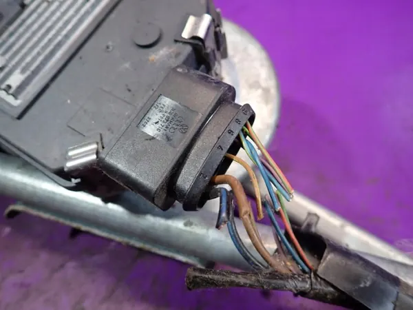 Ruitenwissermotor OEM Zawada-376253- VW Sharan 00-03 image 8