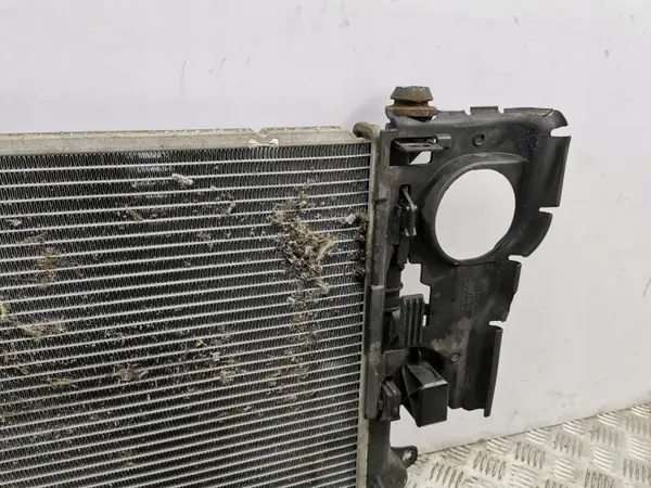 Radiateur d'eau Volvo XC60 2012 OEM 8MK376787121 image 6