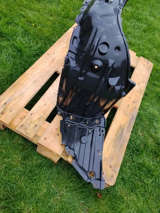 Front Right Wheel Arch Toyota Corolla E21 Kombi OEM image 8