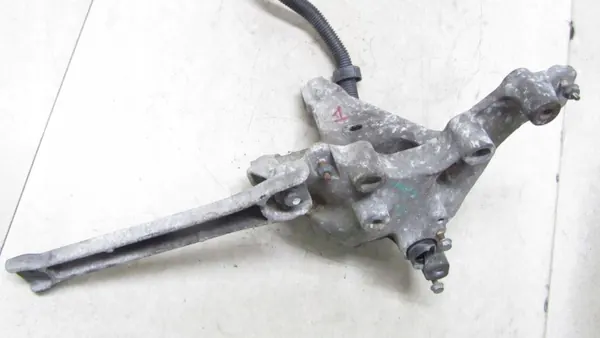 Support de boîte OEM 244834609R pour Trafic/Vivaro III 1.6 image 3