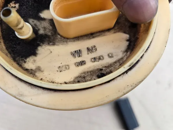 Flutuador da bomba de combustível VW Golf V Plus 1.9 TDI image 4