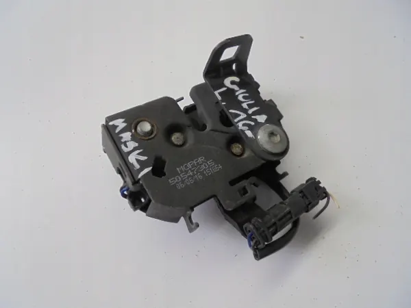 Alfa Romeo Giulia Motorhuvslås vänster OE 50547305 image 4