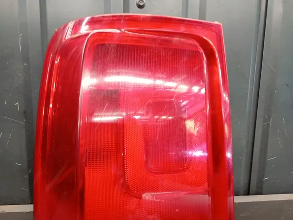 Volkswagen OE 2H1945095C Luz Trasera Izquierda image 3
