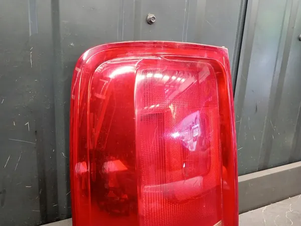 Volkswagen OE 2H1945095C Luz Trasera Izquierda image 4