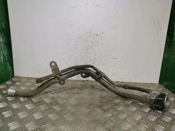 Polttoainetäyttökaula OEM FOB17366 KIA Sorentolle image 2