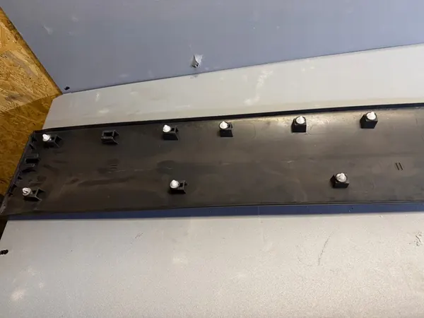 Left Side Sliding Door Trim A9106905300 Sprinter W907 W910 image 7