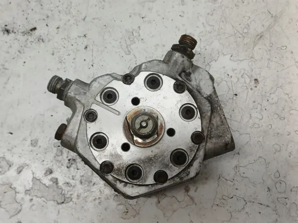 Bränslefördelare OEM 0438101012 Mercedes W124 image 3