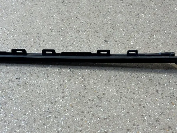 Frontscheibe Dichtung rechts OEM LPV17119 - Hyundai image 6