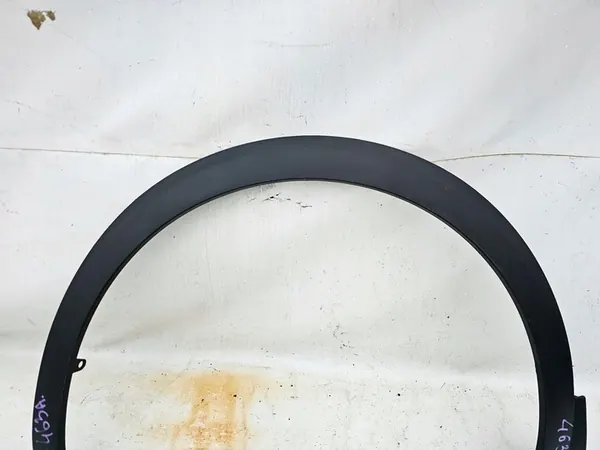 Acabamento de para-lama dianteiro esquerdo Peugeot 3008 II 16- OEM image 3