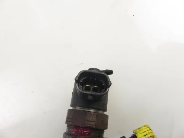 Bosch 0 986 435 088 Injektor image 2