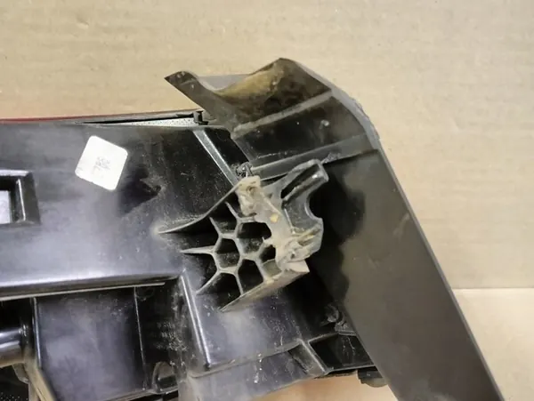 Luz Trasera Derecha Seat Leon III 5F9 Kombi LED 16- OEM image 3