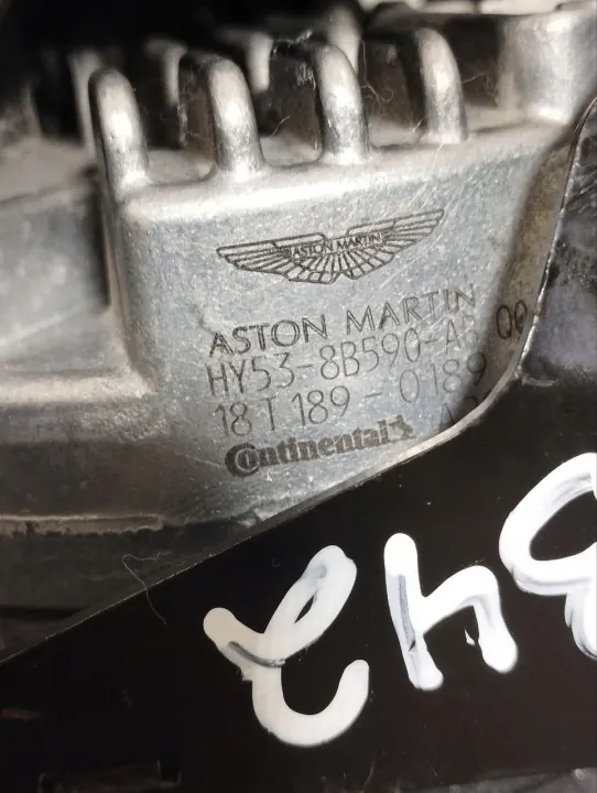 Vattenpump Aston Martin DB11 2019 OEM HY538B590AB image 7