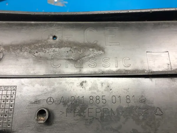 MERCEDES W211 CLASSIC Support de plaque avant A2118850181 image 5