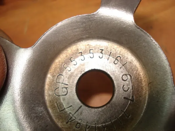 Rueda de impulsos árbol de levas OEM 55353161 - Opel OE image 3