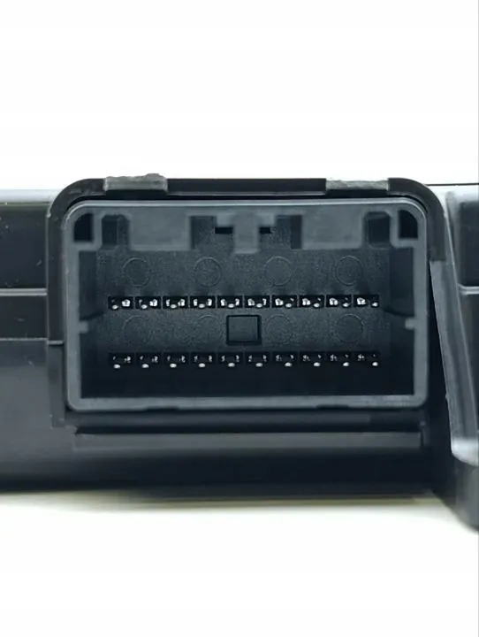 Unidad de control KESSY Maserati OEM 670101219 image 8