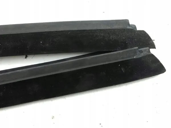 Junta ventana puerta trasera Maserati Ghibli 2014 OEM AMD149726 image 5