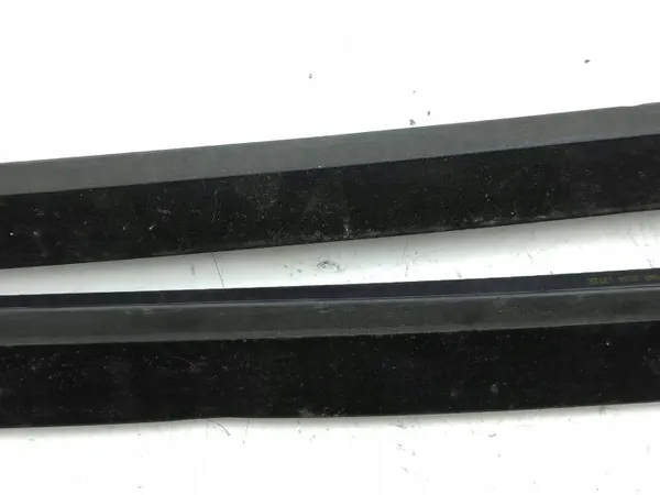 Junta ventana puerta trasera Maserati Ghibli 2014 OEM AMD149726 image 6