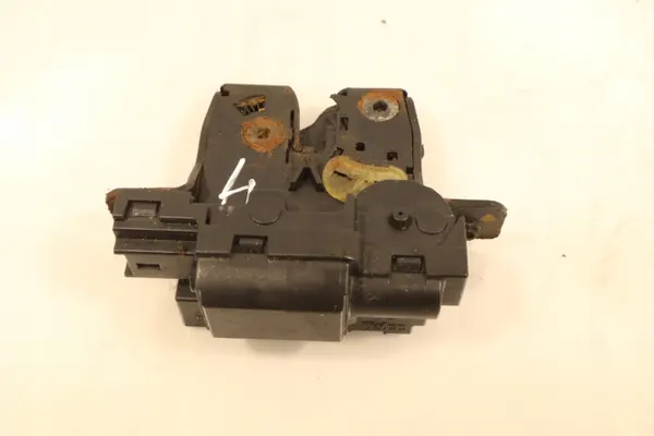 Cerradura maletero Renault Laguna III Familiar OEM 8200747429B image 3