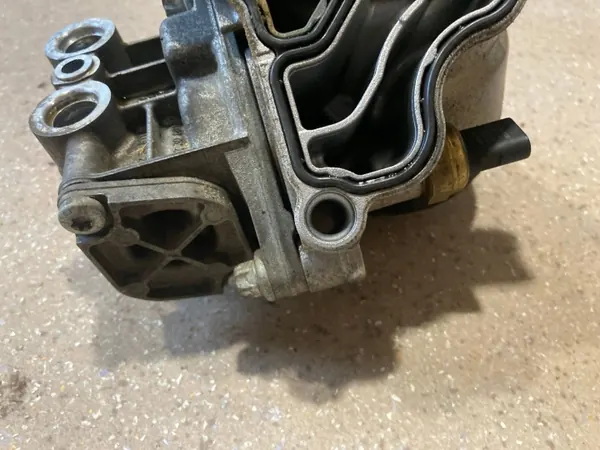 BMW Oliefilterbasis OEM 7850293 voor M4 F82/F83 image 5